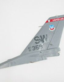 F16_90_grey_rudder.jpg