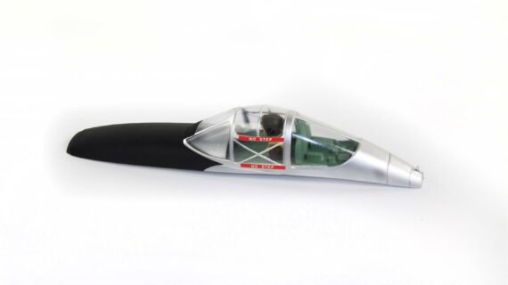 Freewing-FLW301106-Cockpit-silber-silver