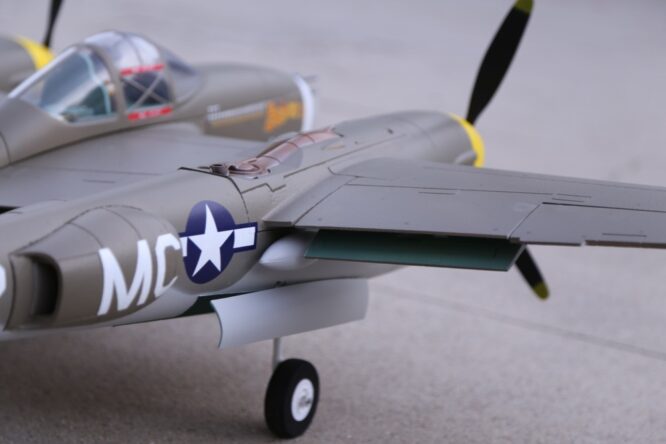 FlighLineRC_P-38_green_15