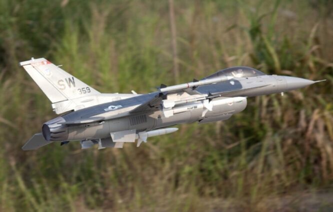 Freewing_F-16_grey_19-jpg Freewing_F-16_grey_19.jpg