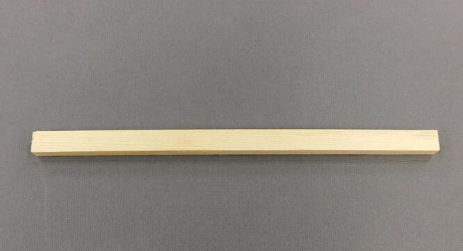 Freewing-FN2011192-F-104-70mm-Holzstueck-fuer-Rumpf-fuselage-wood-piece.jpg